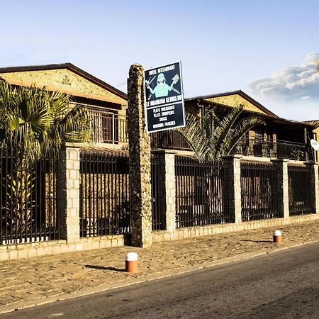 Hotel Restaurant Le Miamiam Glouglou Ambositra Zewnętrze zdjęcie