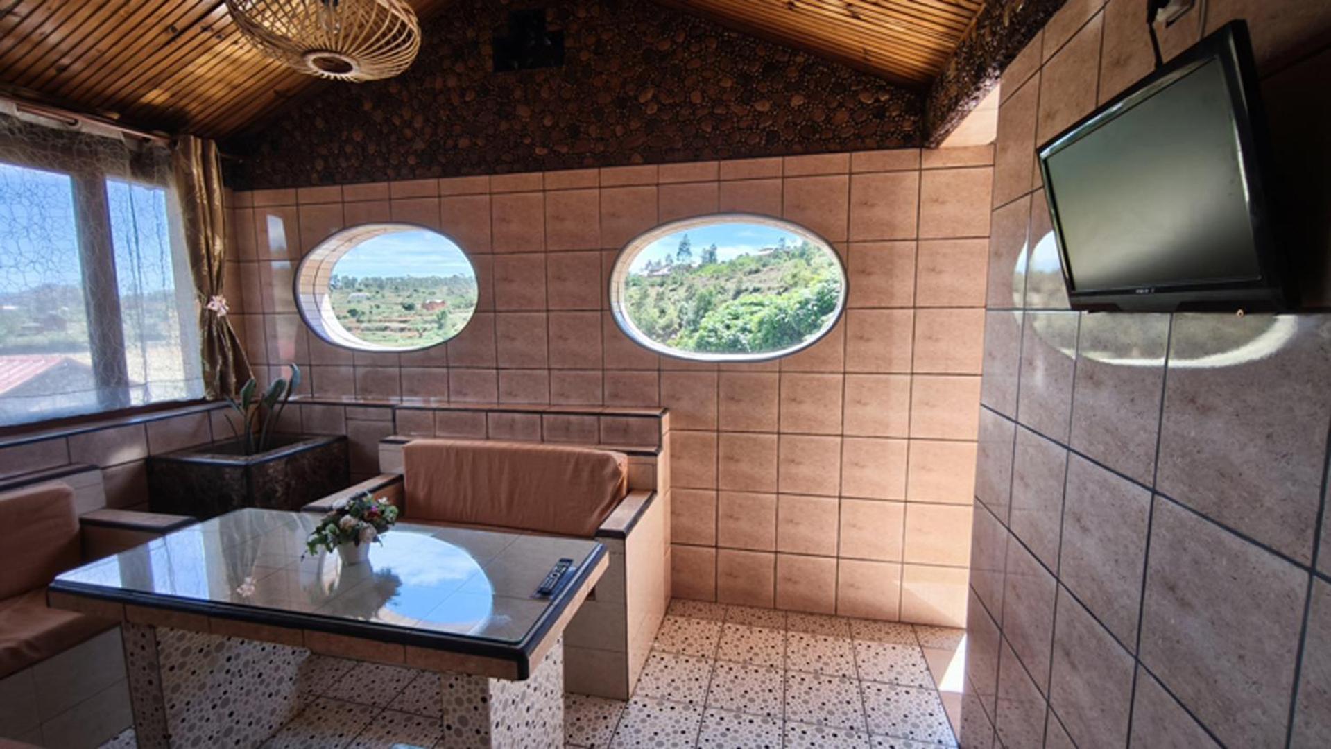 Hotel Restaurant Le Miamiam Glouglou Ambositra Zewnętrze zdjęcie