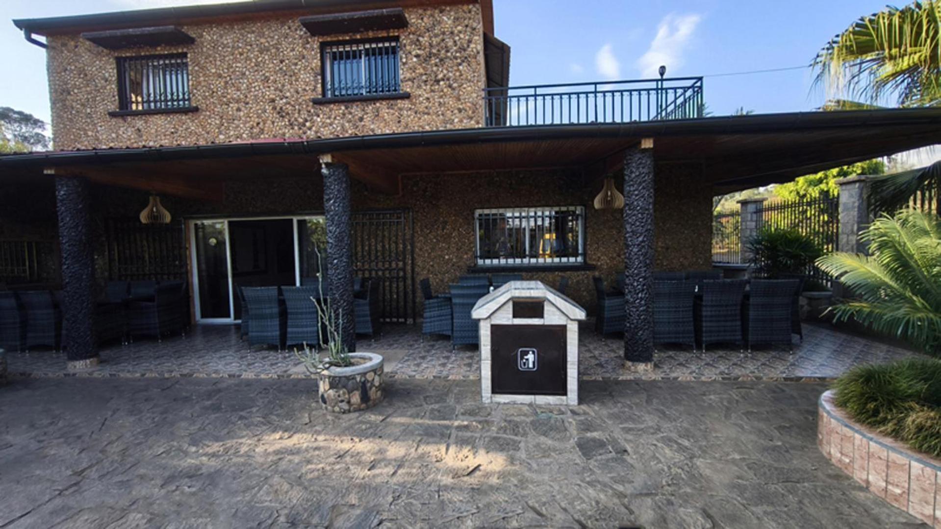 Hotel Restaurant Le Miamiam Glouglou Ambositra Zewnętrze zdjęcie